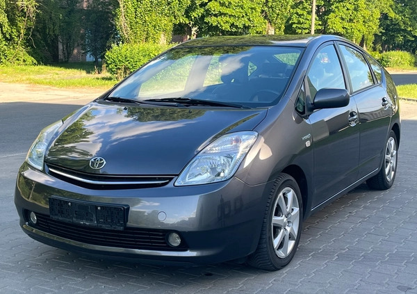 Toyota Prius cena 26999 przebieg: 212800, rok produkcji 2008 z Lwówek małe 529